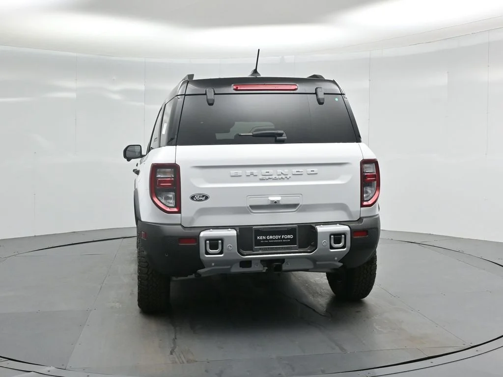 New 2026 Oxford White Ford Badlands image 30