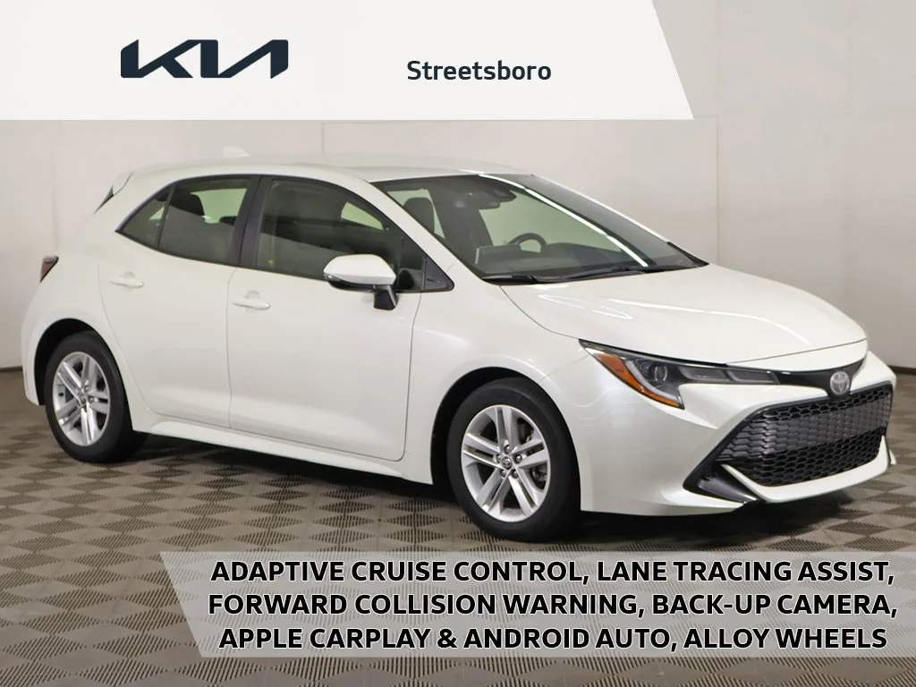 Used 2019 White Toyota SE image 1