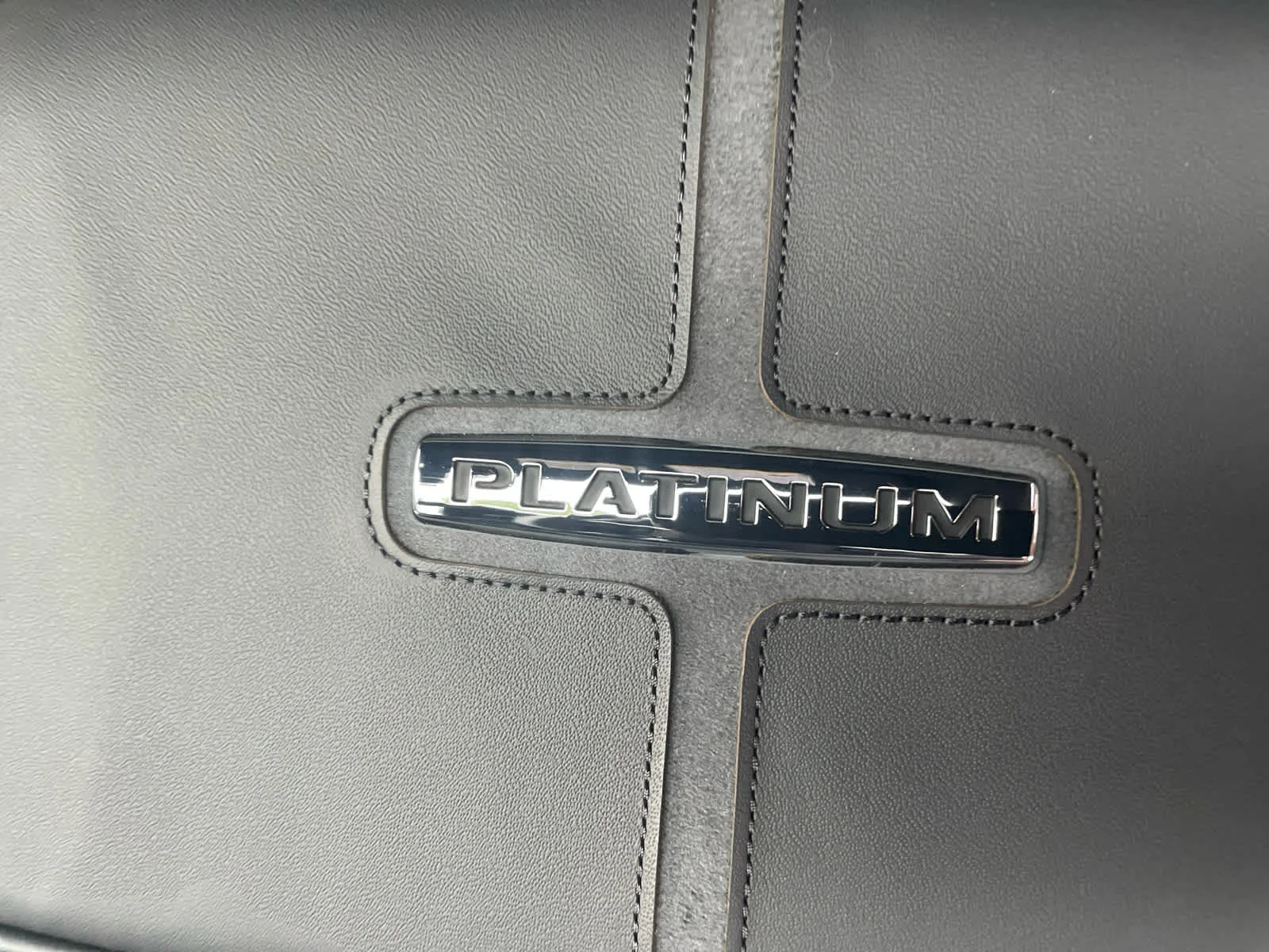 New 2026 Star White Metallic Tri-Coat Ford Platinum® image 15