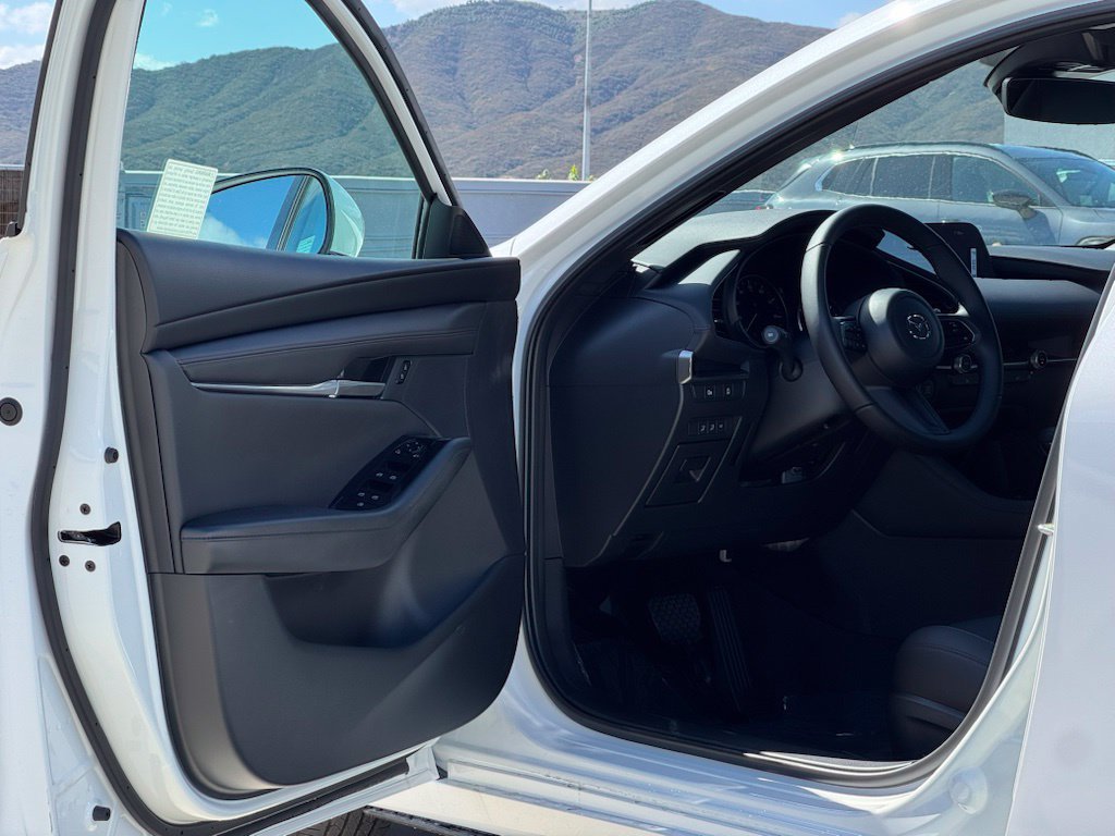New 2026 Snowflake White Pearl Mazda 2.5 S Preferred image 7