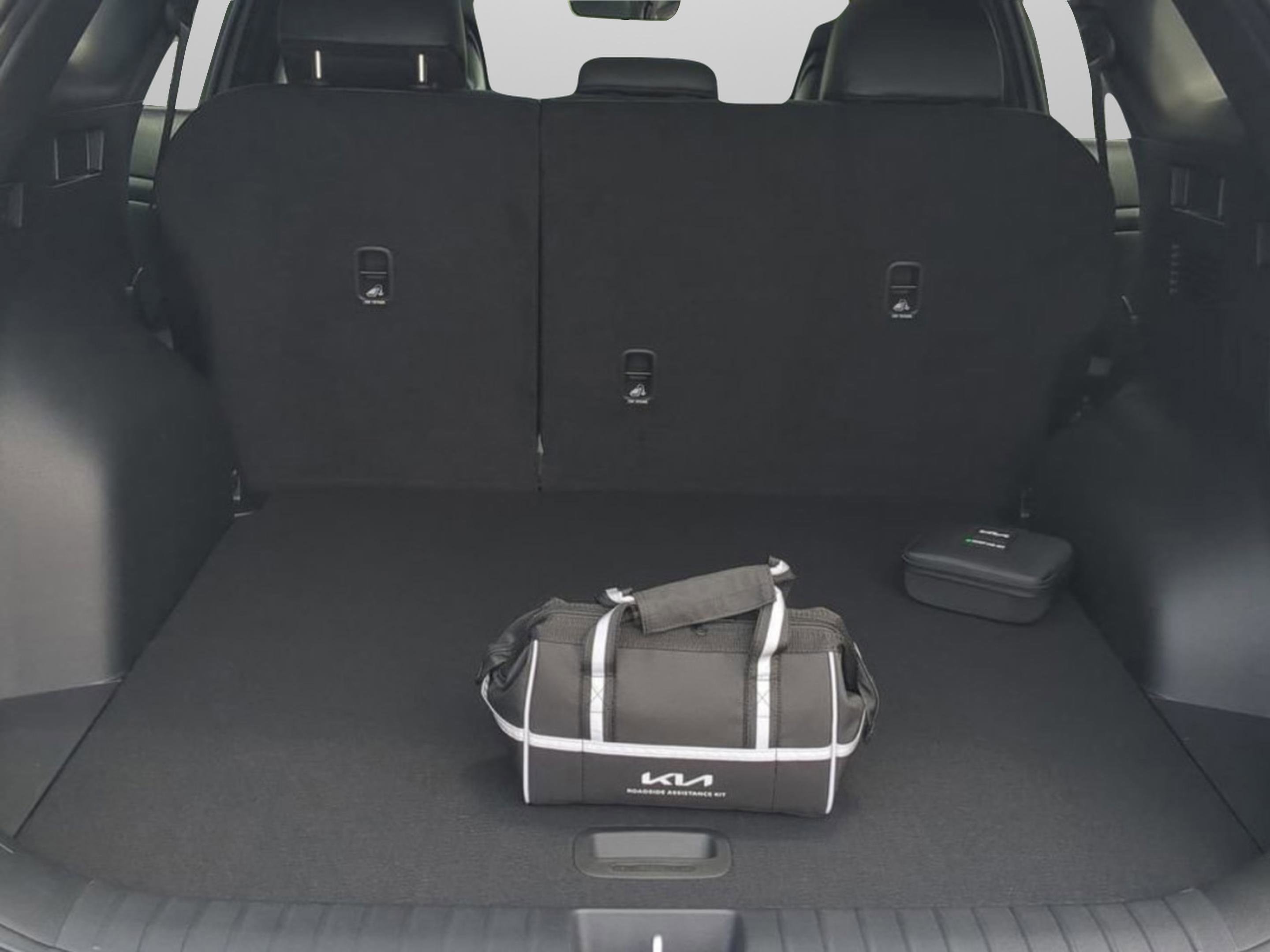 New 2026 Wolf Gray/Black Roof Kia X-Pro Prestige image 14