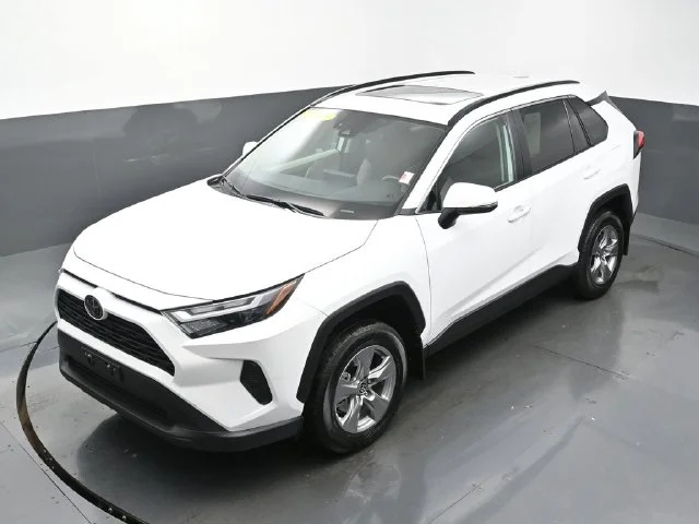 Used 2025 White Toyota XLE image 42