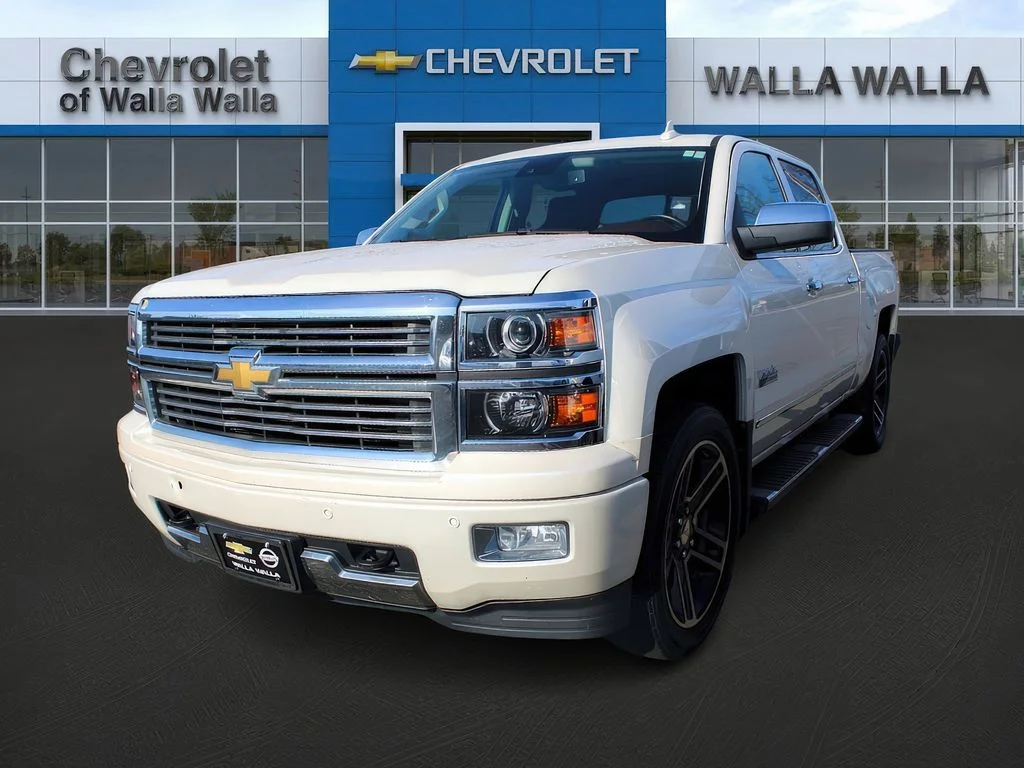 Used 2015 WHITE DIAMOND TRICOAT Chevrolet High Country image 3