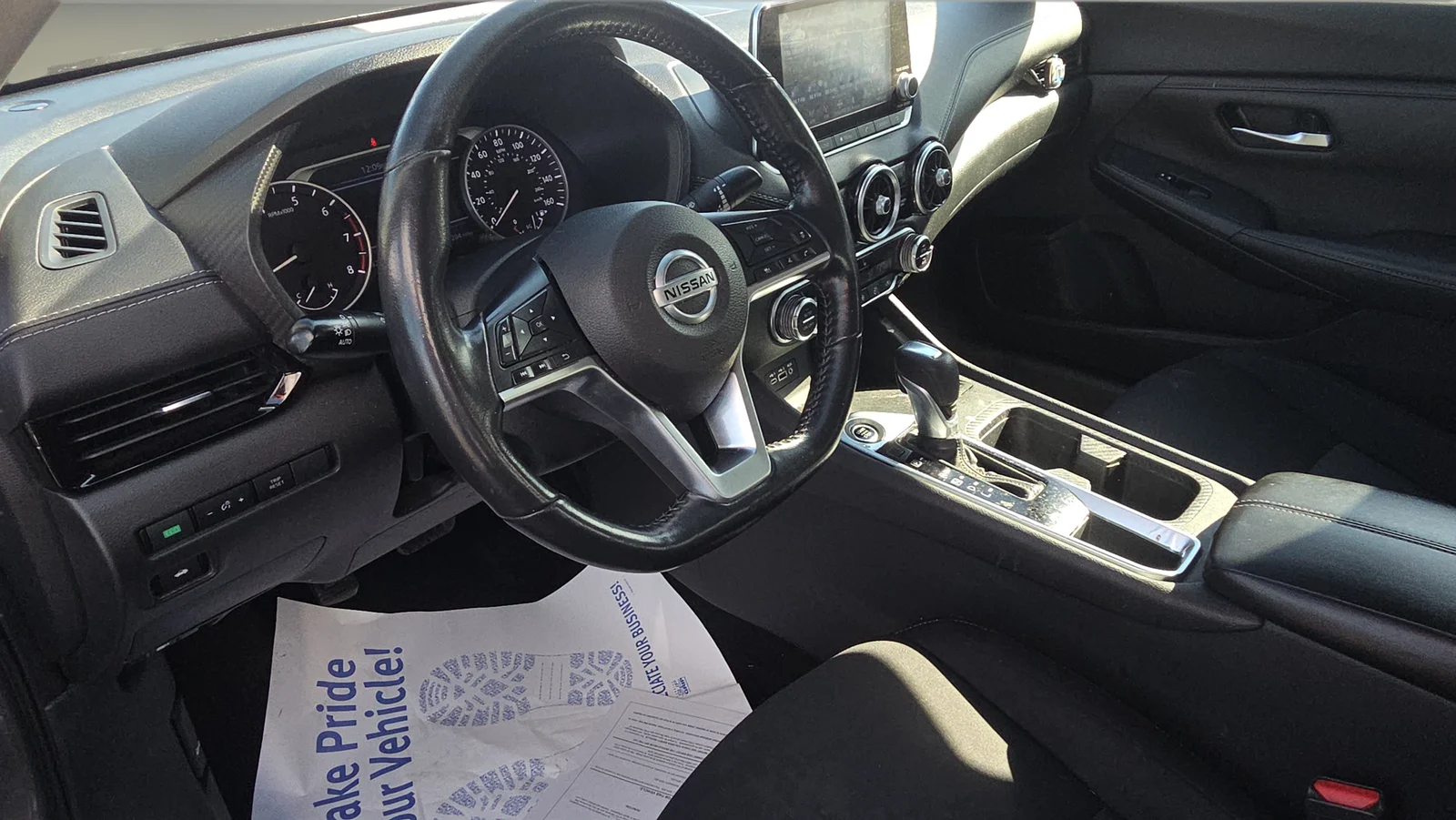 Used 2022 Gray Nissan SV image 23
