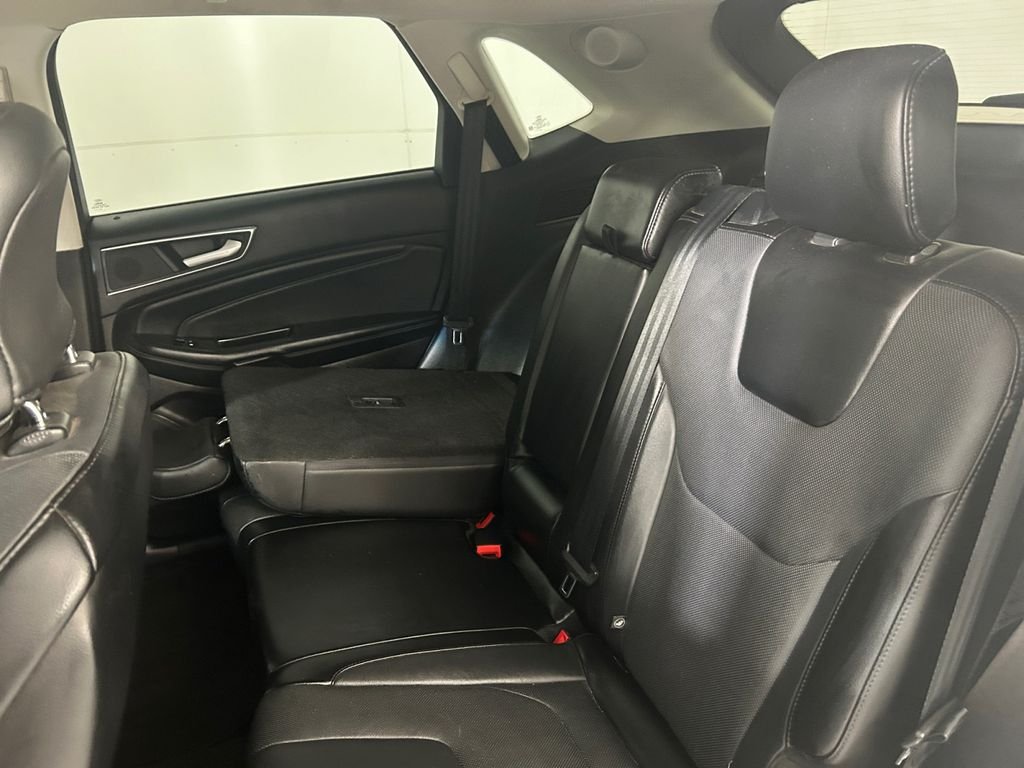 Used 2018 Silver Ford Titanium image 19