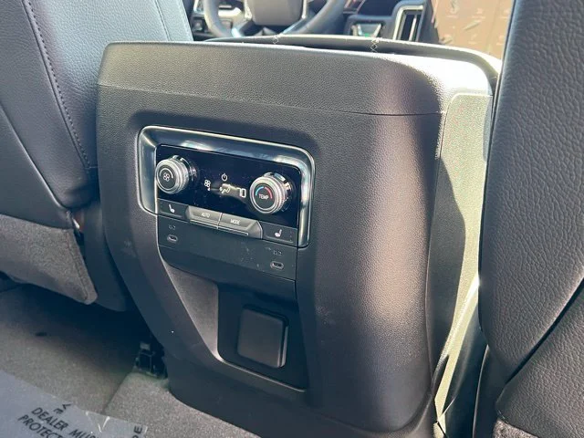 2026 GMC Yukon XL Denali - Photo 32