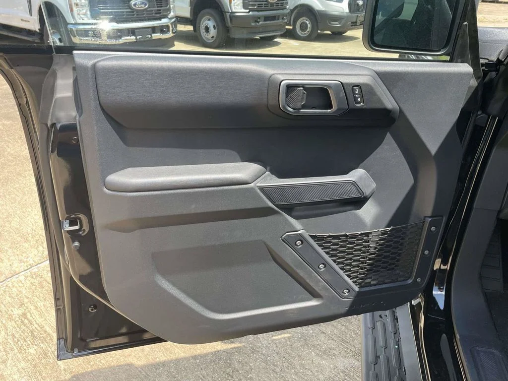 New 2026 Black Ford Outer Banks image 15