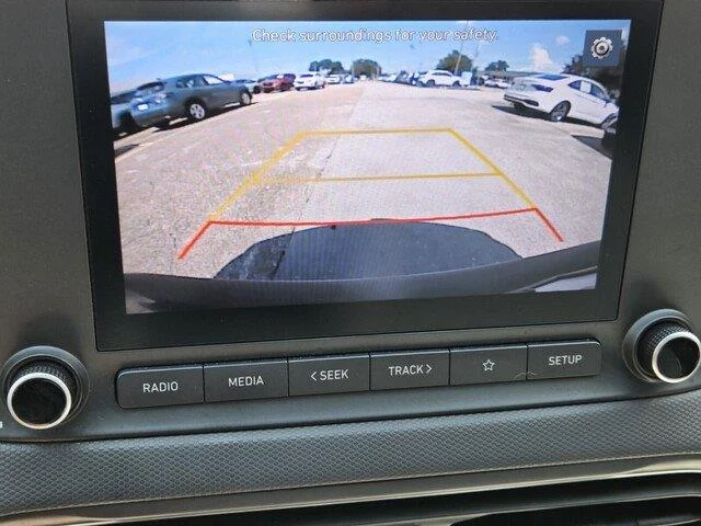 Used 2022 Ultra Black Hyundai SEL image 17