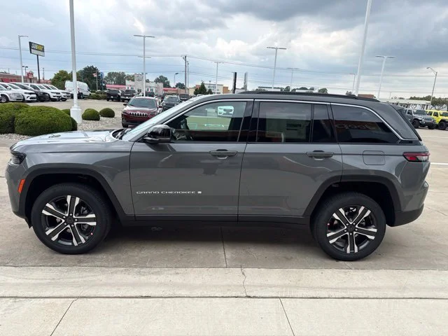 New 2027 Gray Jeep Limited image 8