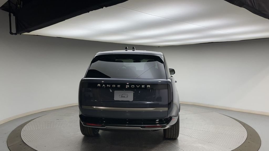 New 2026 Varesine Blue Metallic Land Rover SE image 3