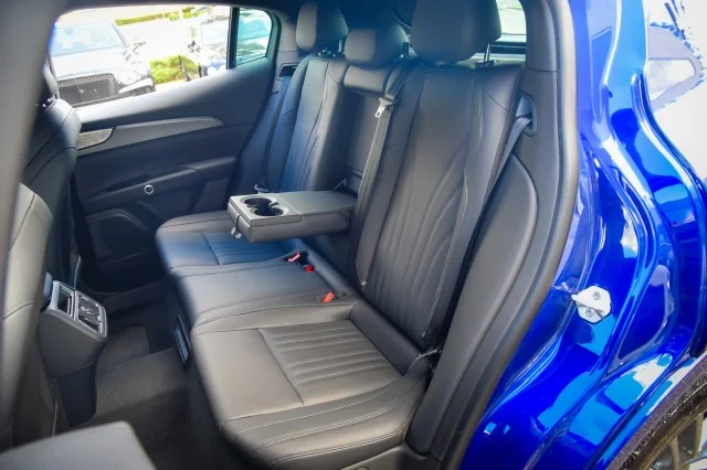 Used 2024 Blu Intenso Metallic Maserati GT image 17
