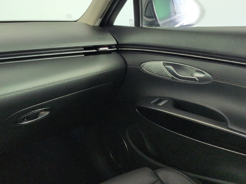 2025 GENESIS GV70 Standard - Photo 23