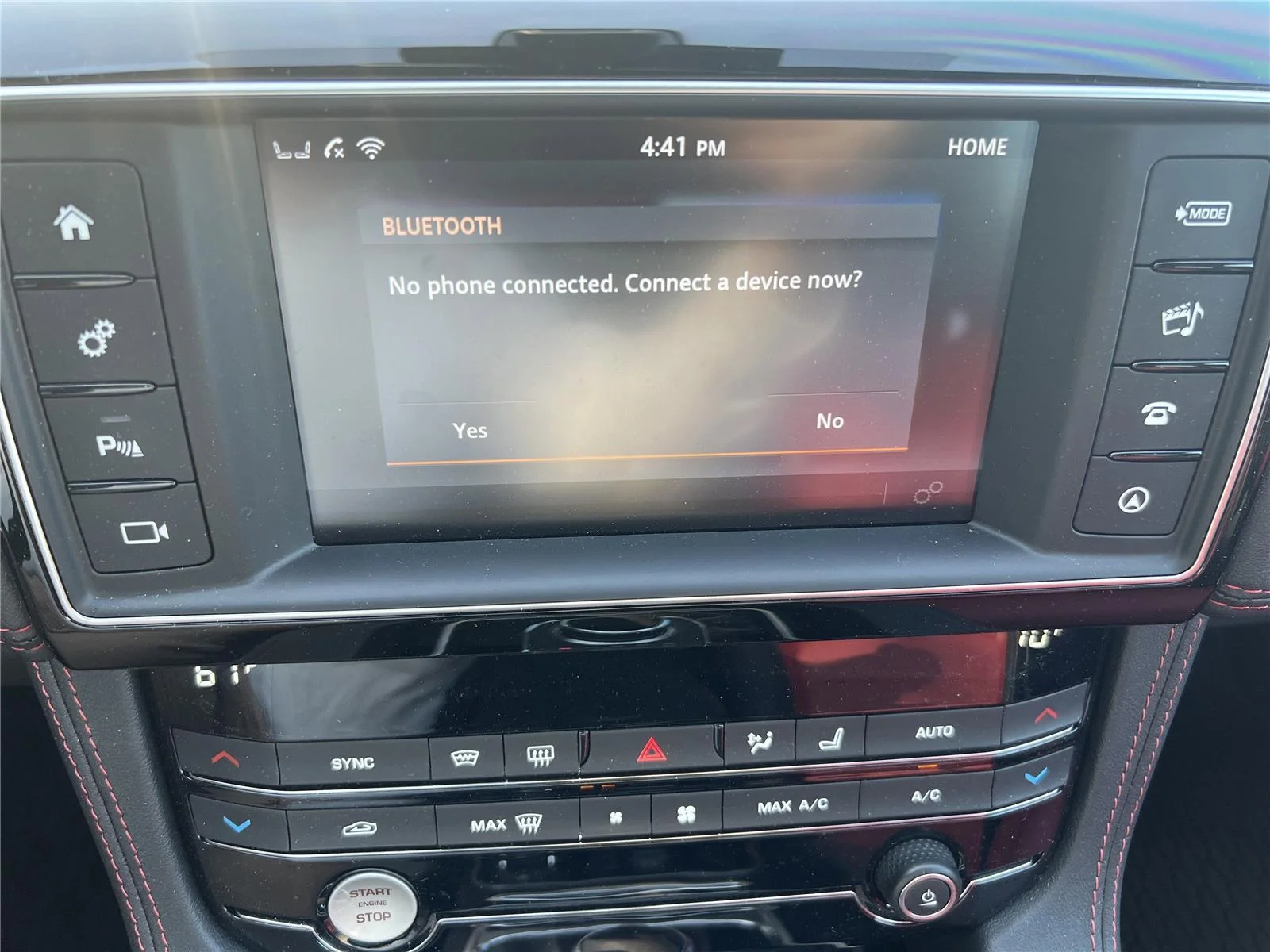 Used 2018  Jaguar 20d R-Sport image 15