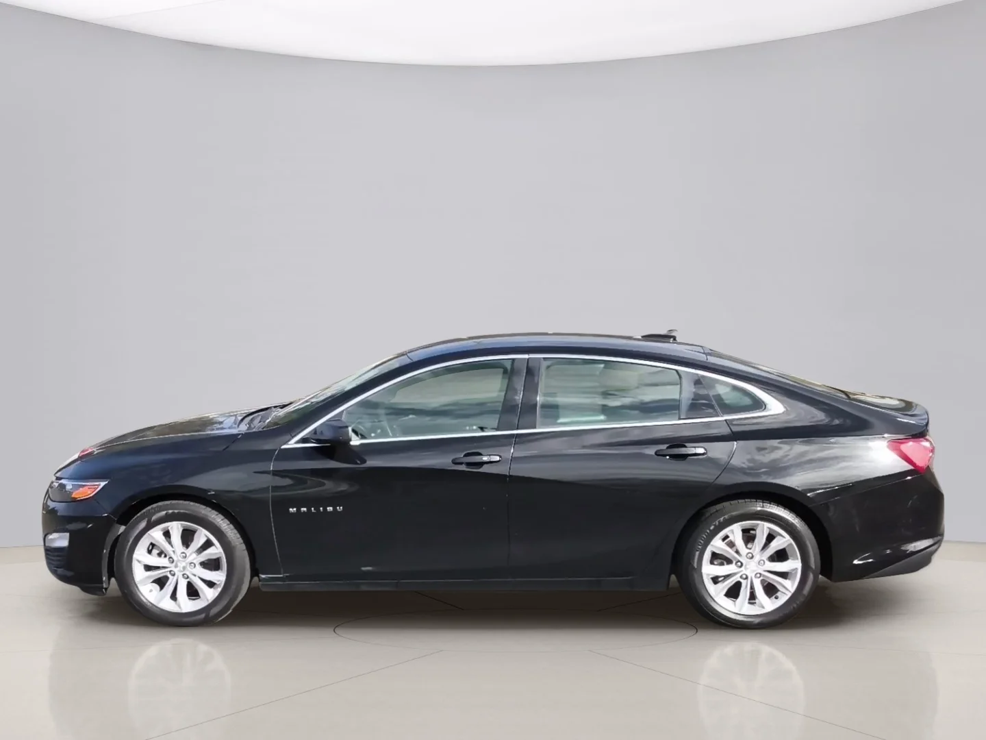 Used 2020 Black Chevrolet LT image 2