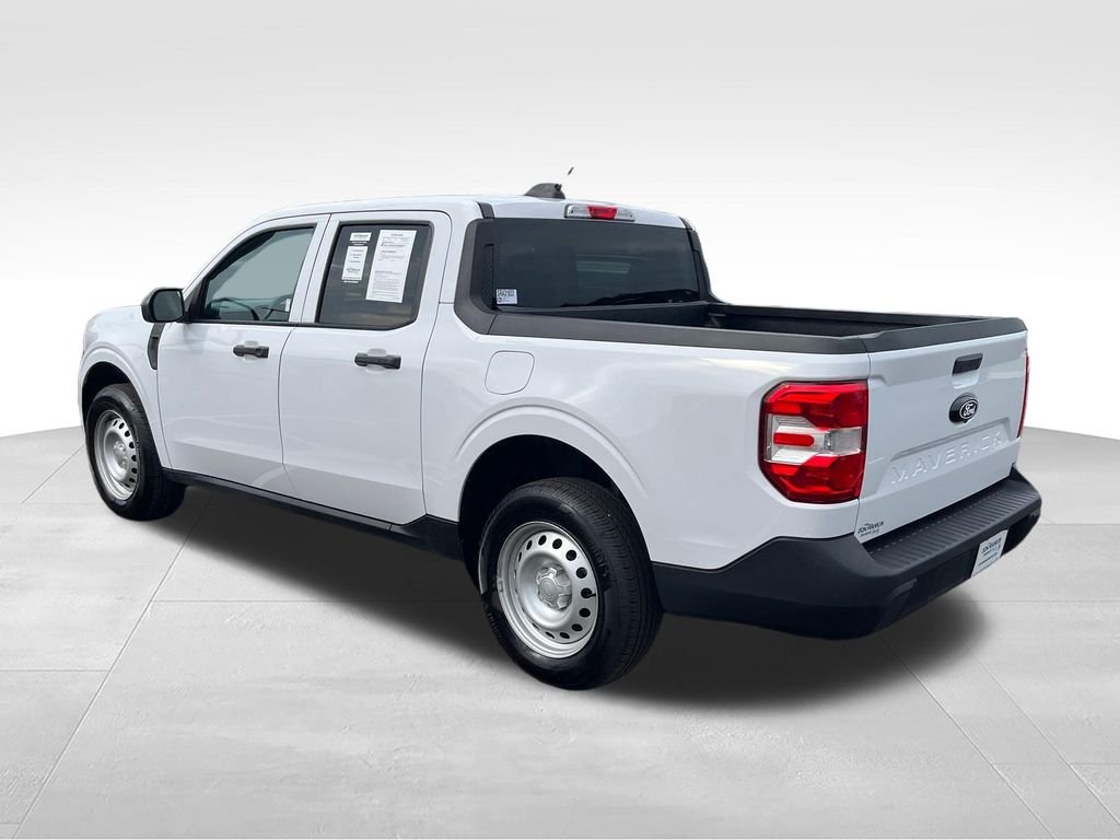 Used 2025 White Ford XL image 4