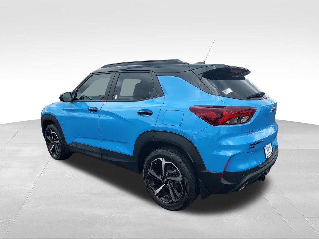 Used 2023 Blue Chevrolet RS image 3