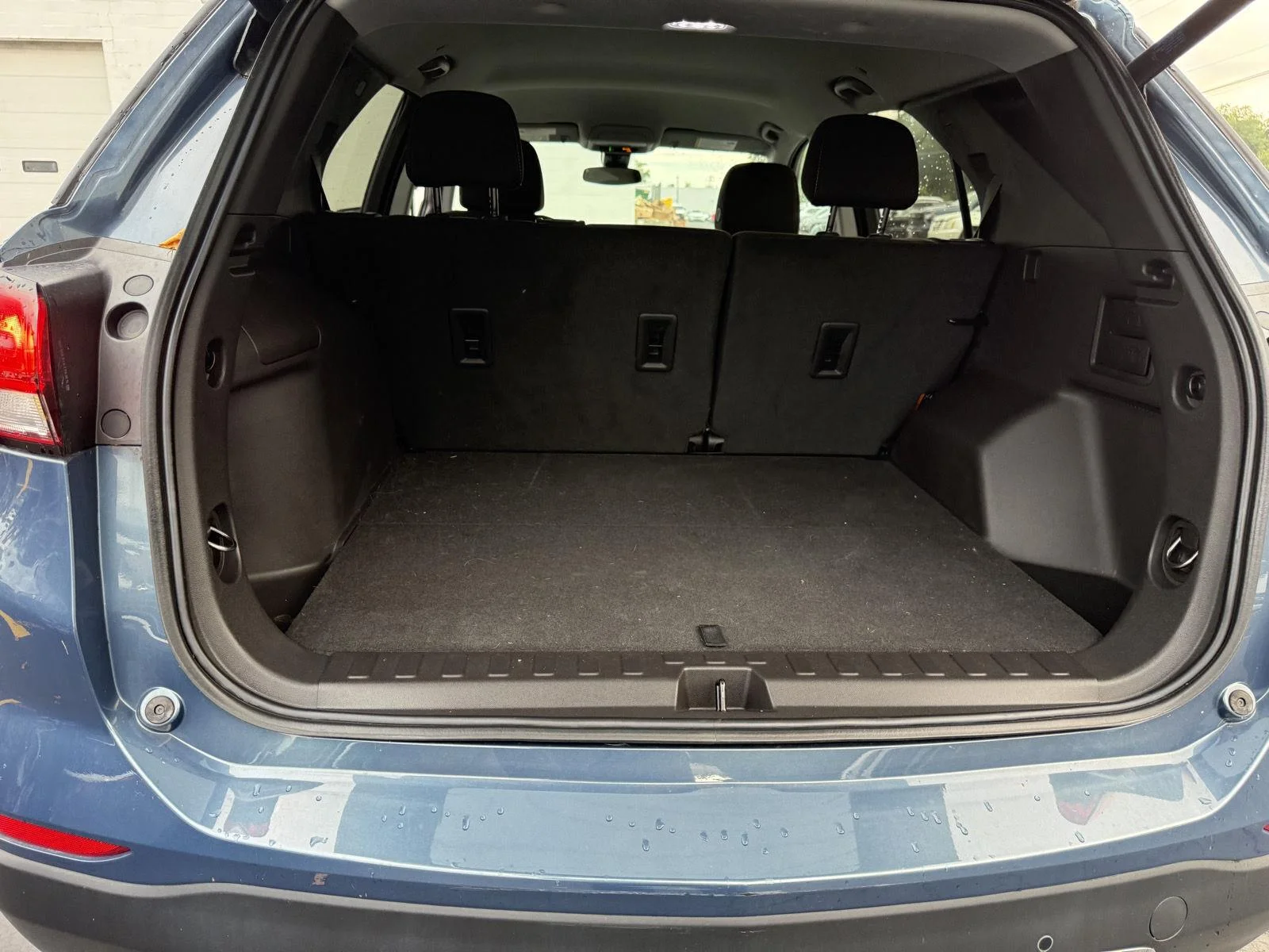 Used 2024 Lakeshore Blue Metallic Chevrolet LT image 7