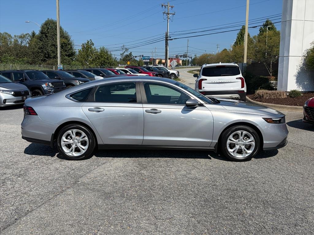 2024 Honda Accord LX - Photo 3