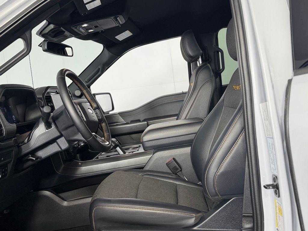Used 2025 Space White Metallic Ford Tremor image 21