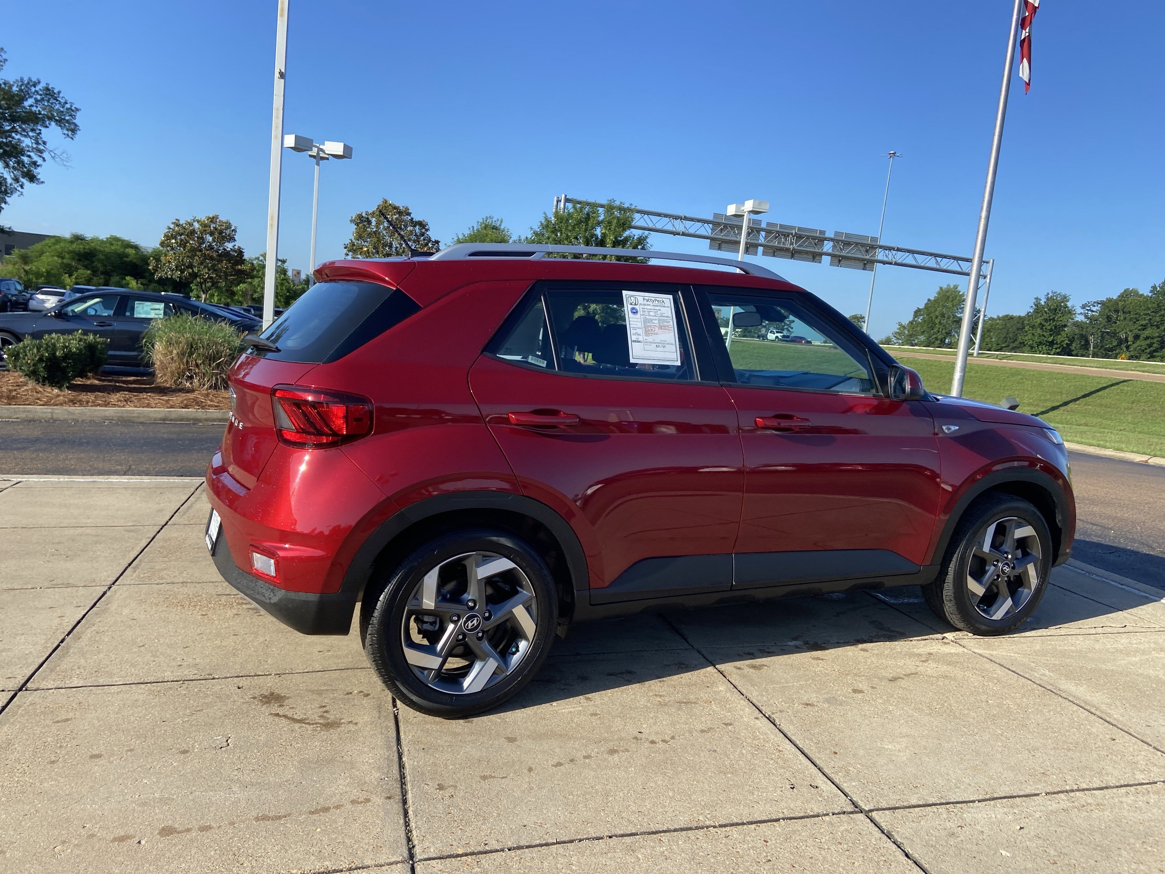 Used 2025 Ultimate Red Hyundai SEL image 12