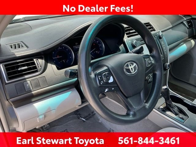 Used 2017 Silver Toyota LE image 19