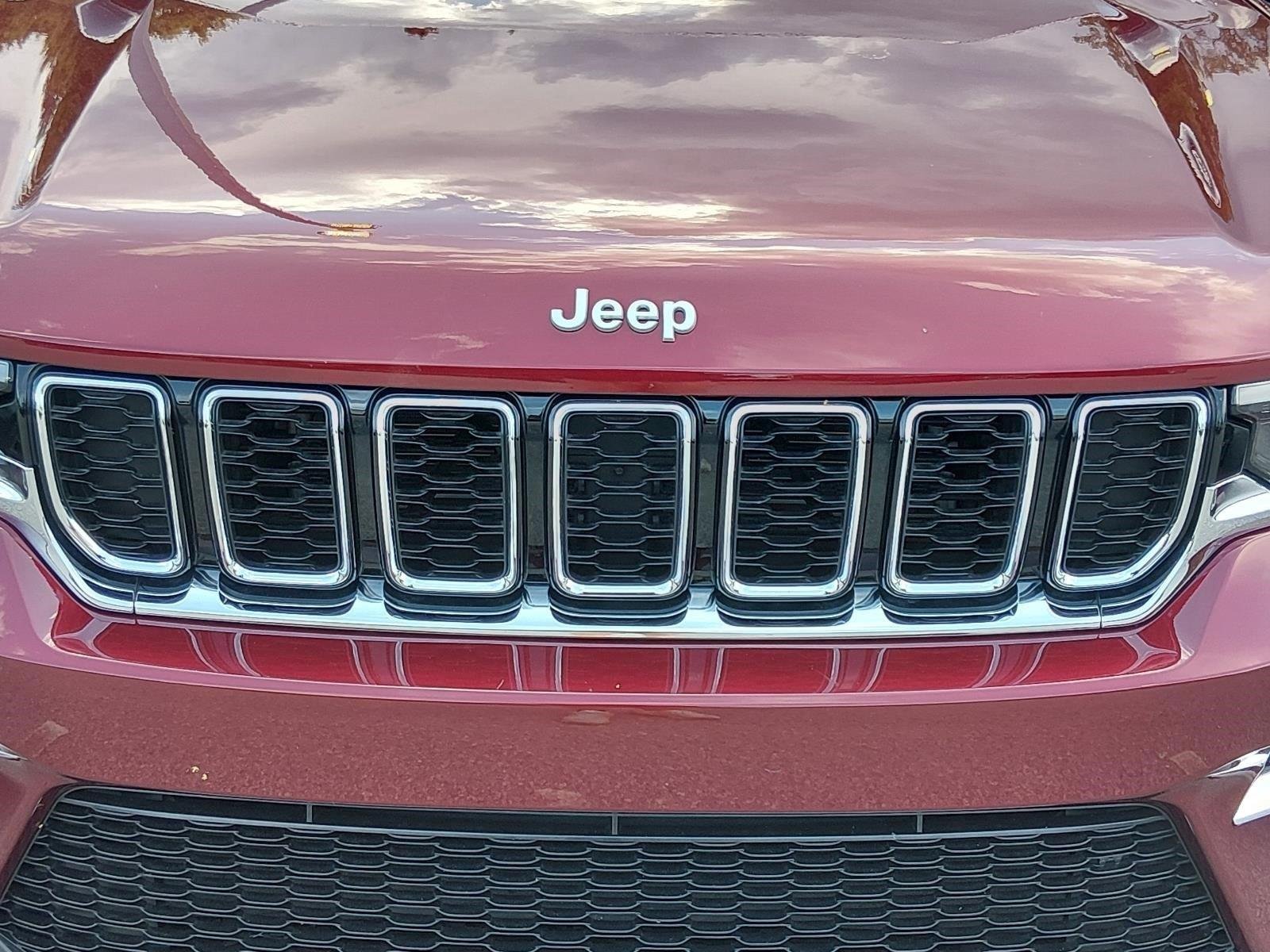 Used 2024 Velvet Red Pearlcoat Jeep Limited image 22