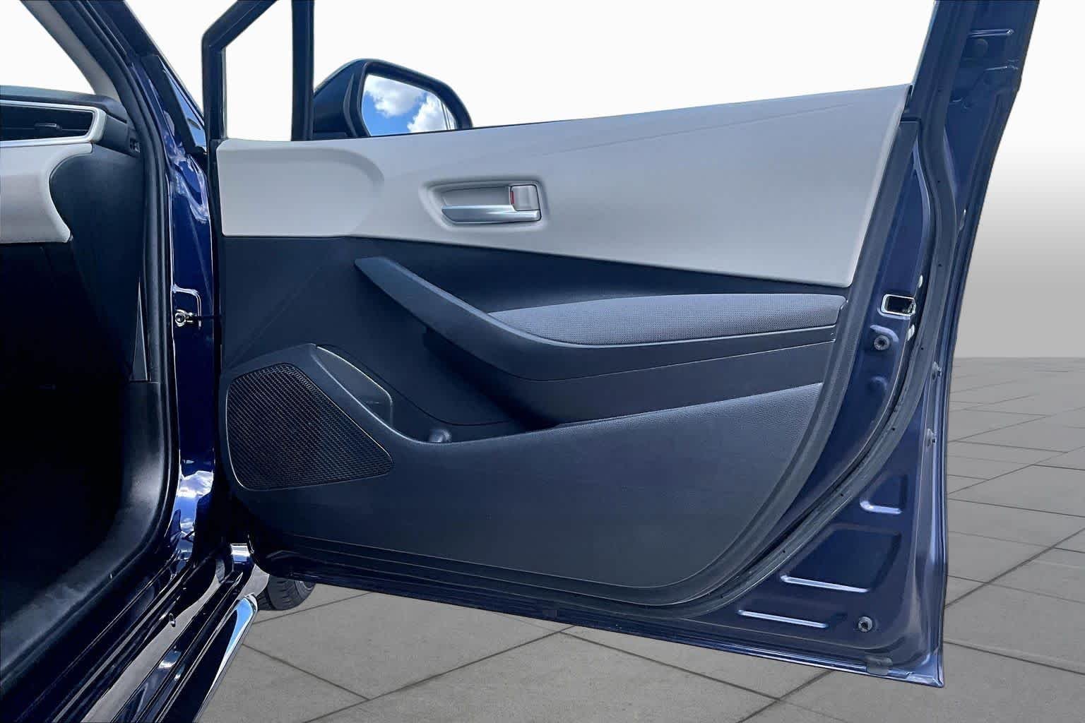 Used 2021 Blueprint Toyota LE image 22