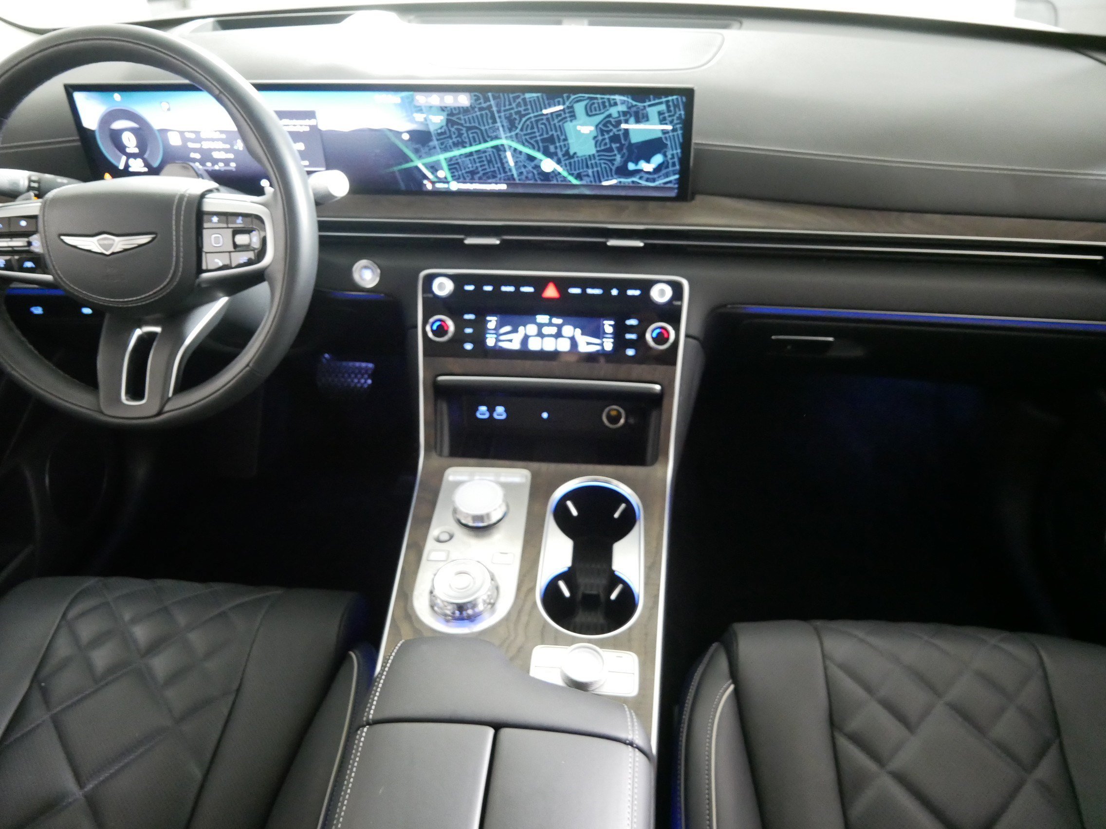 Certified Used 2025 Alta White Genesis 3.5T Prestige image 10
