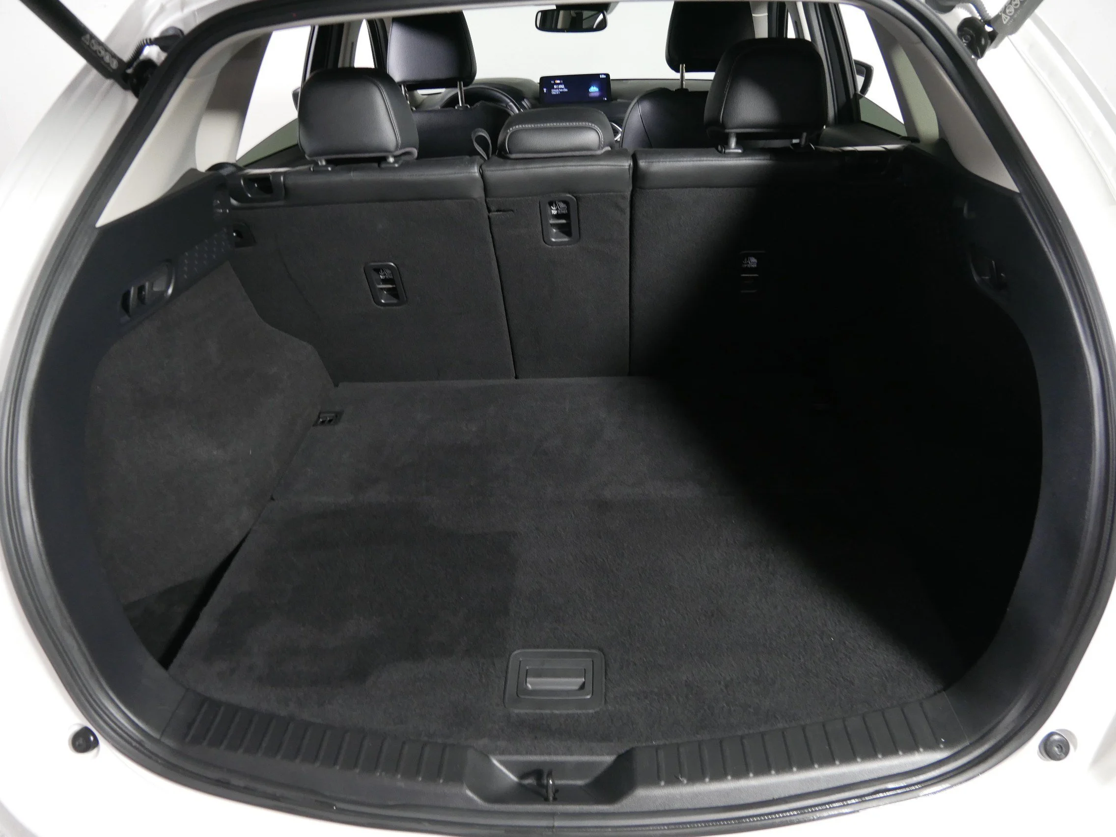Used 2025 Rhodium White Metallic Mazda 2.5 S Preferred Package image 18