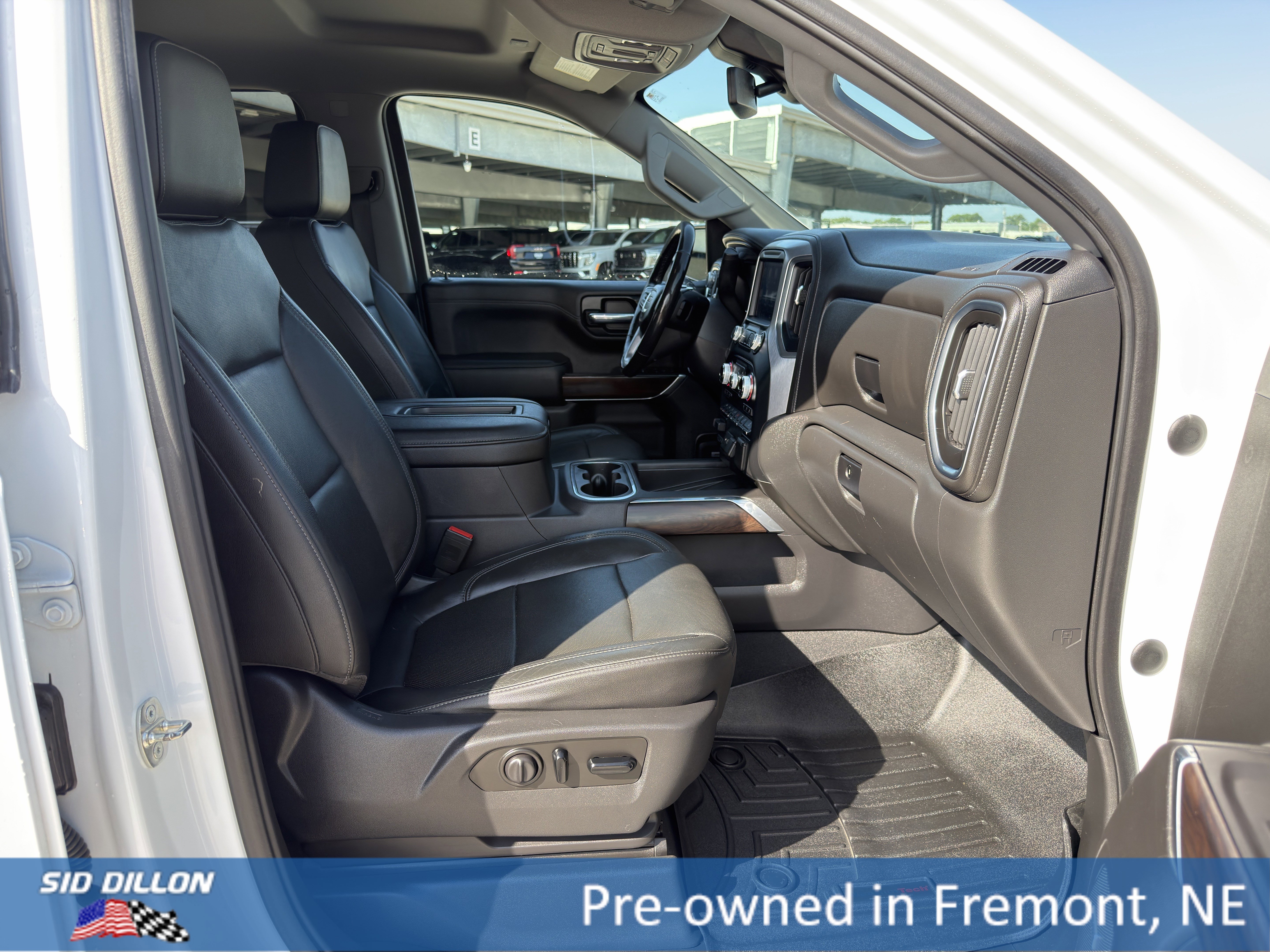 Used 2019 SUMMIT WHITE GMC SLT image 18