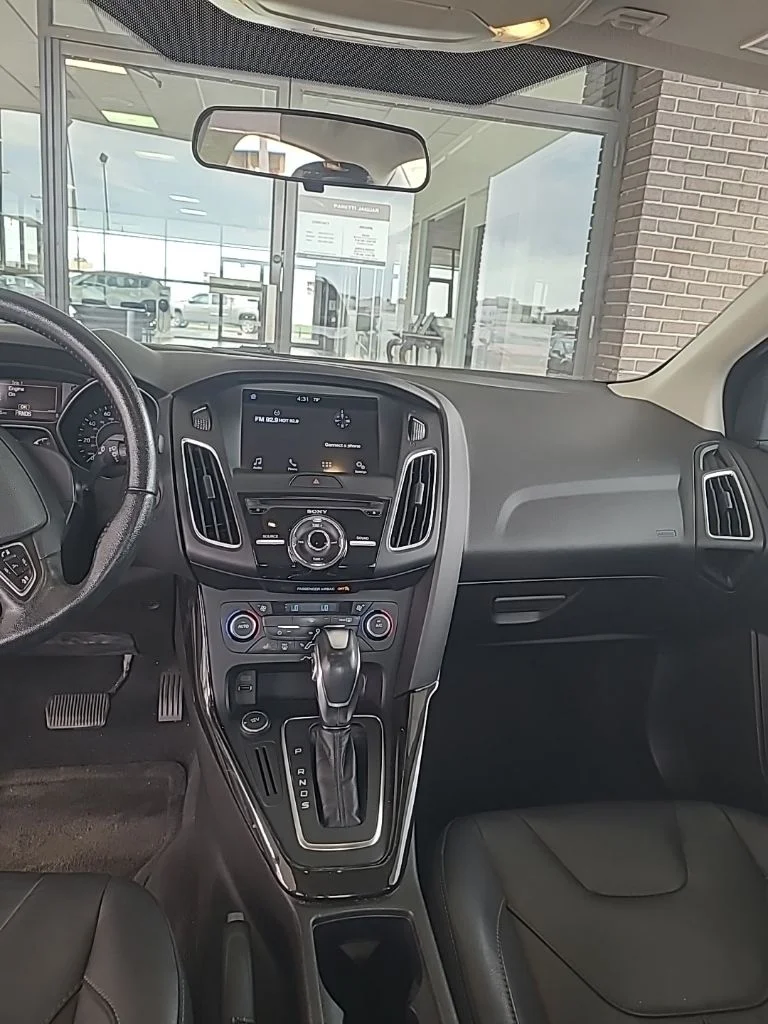 Used 2016 White Ford Titanium image 11
