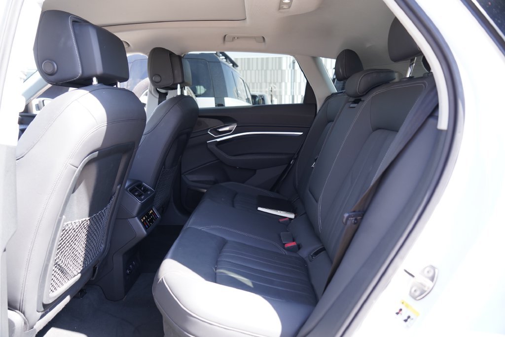 Used 2021  Audi Premium Plus image 32