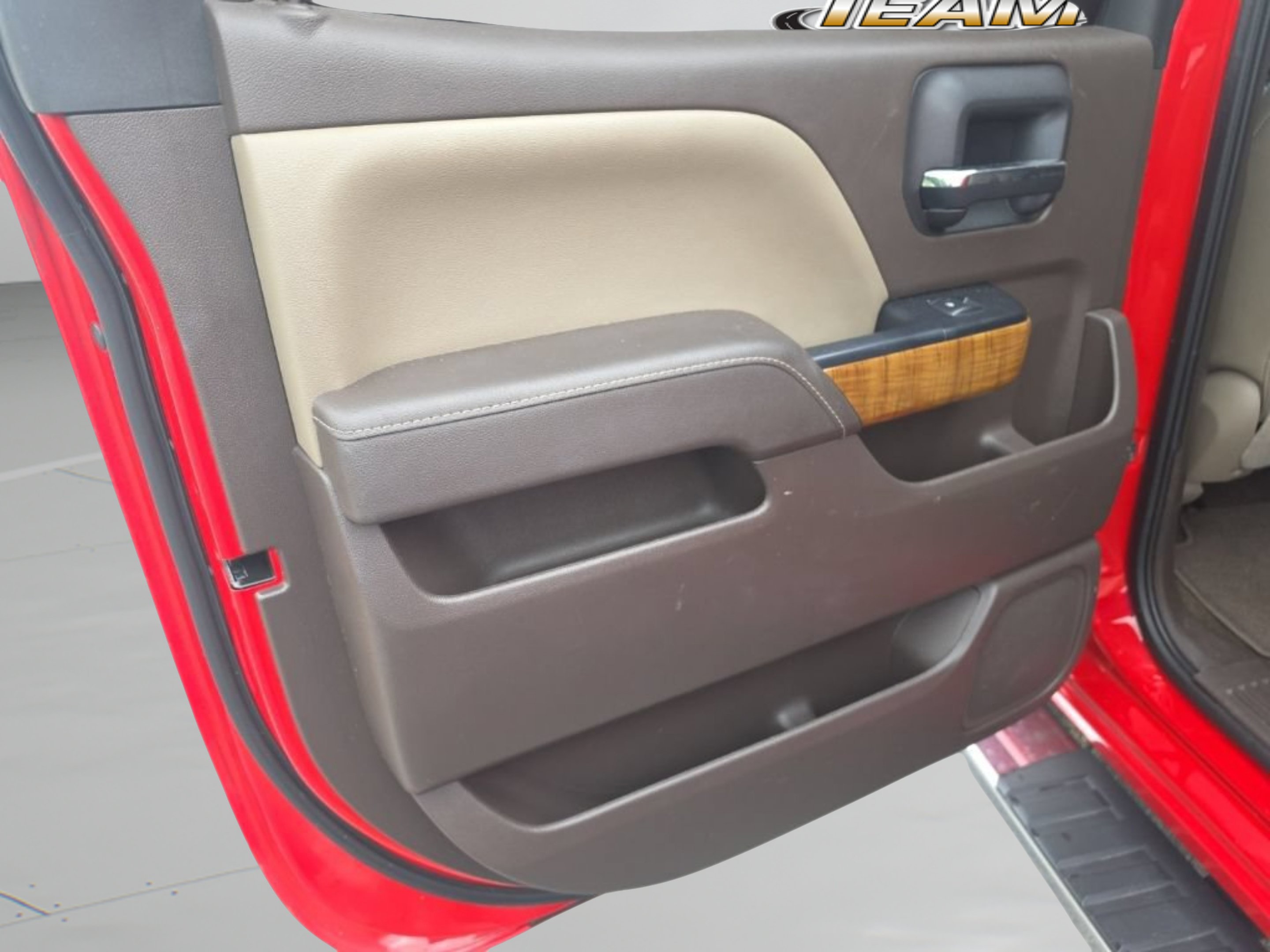 Used 2017 CARDINAL RED GMC SLT image 22