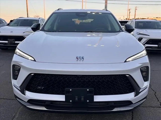 New 2026 Iridescent White Tricoat Buick Sport Touring image 4