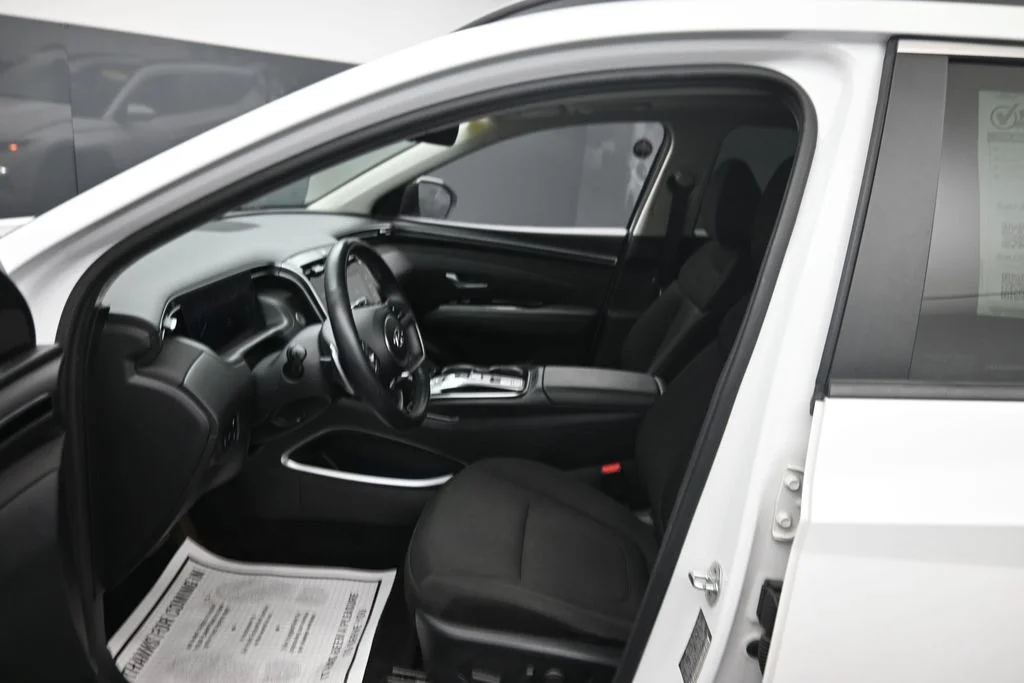 Used 2022 Gray Hyundai SEL Convenience image 16