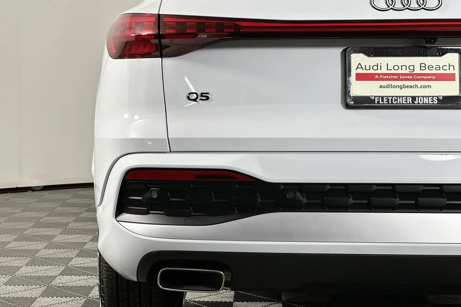 Used 2026 Glacier White Metallic Audi Premium Plus image 17