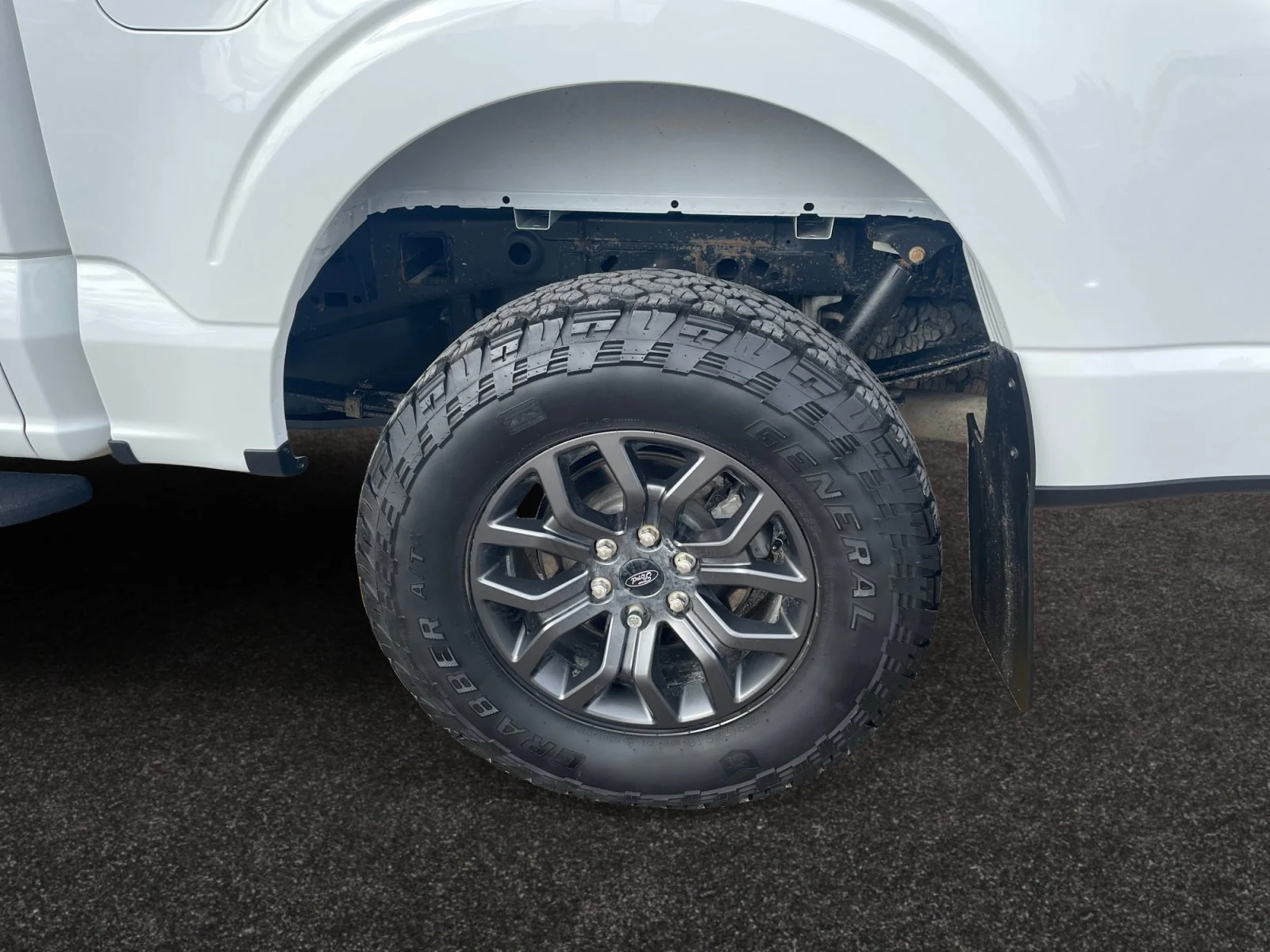 Used 2023 White Ford TREMOR SuperCrew image 9