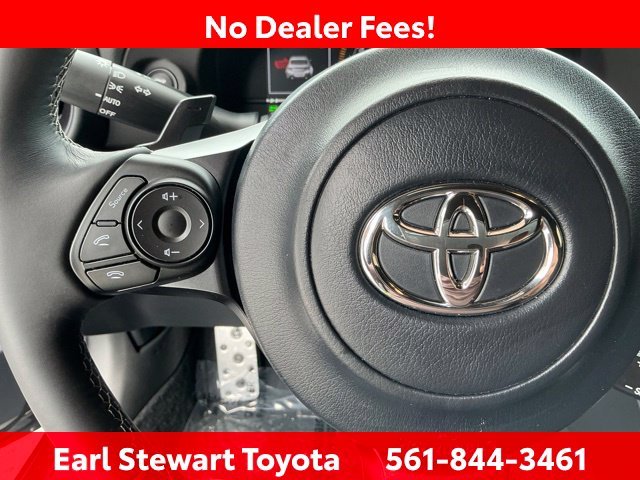 Certified Used 2025  Toyota Premium image 39