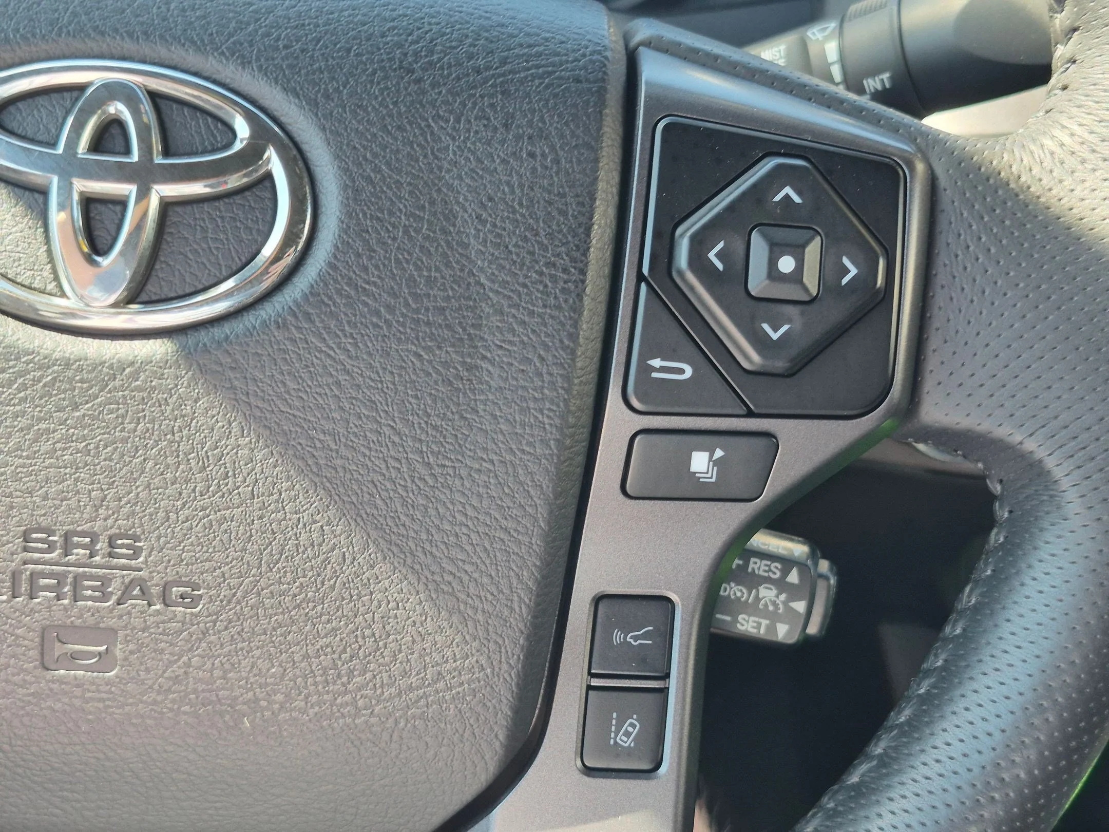2022 Toyota Tacoma TRD Off Road - Photo 17