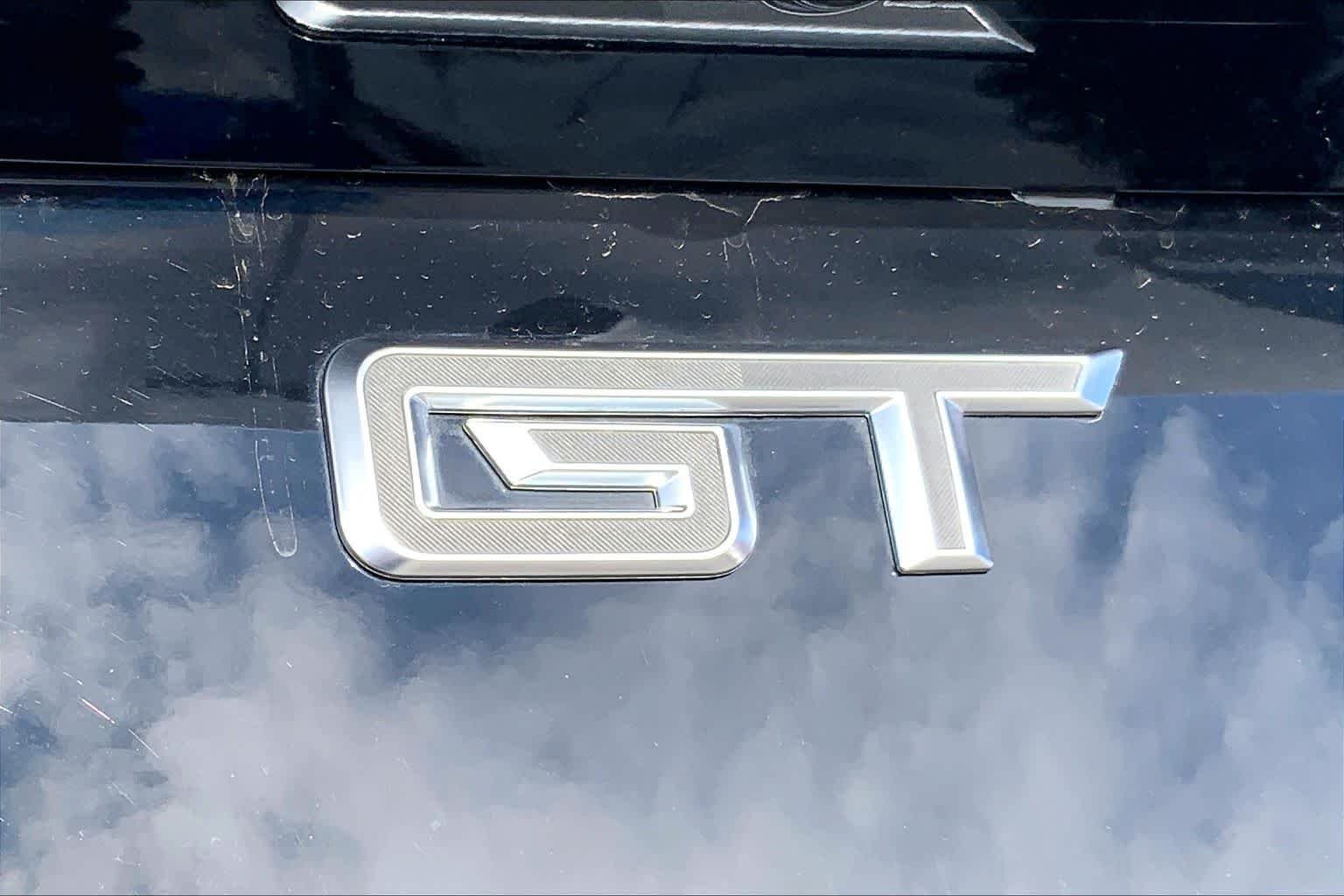 Used 2024 Shadow Black Ford GT Premium image 31