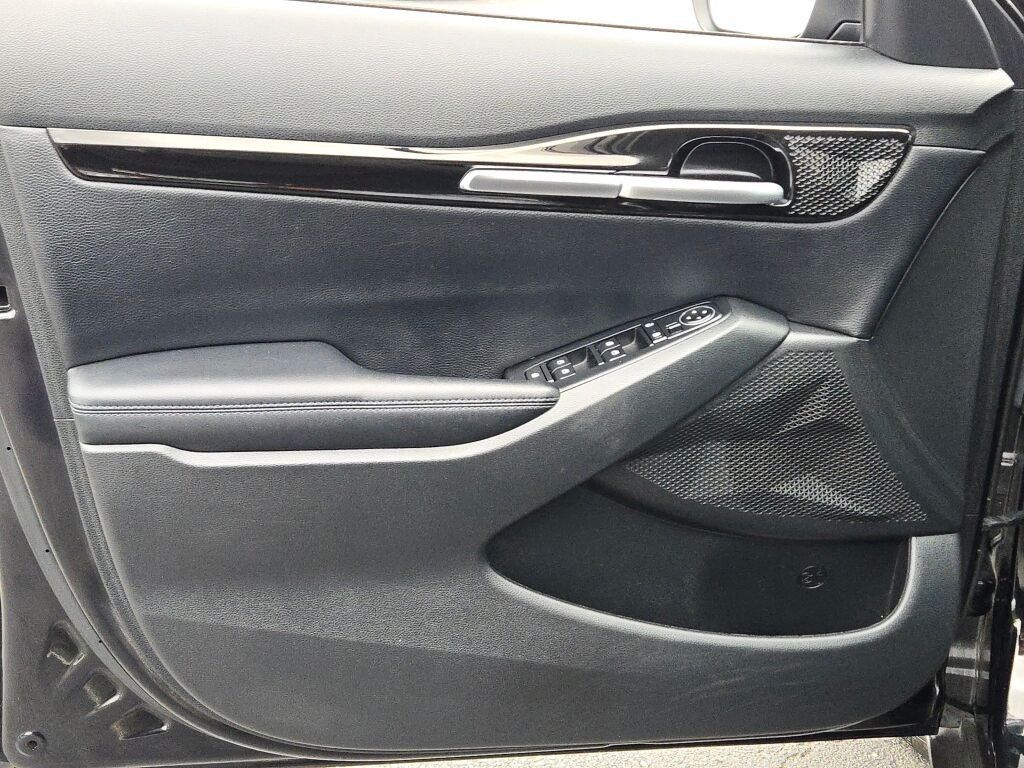 Used 2023 Black Kia S image 19