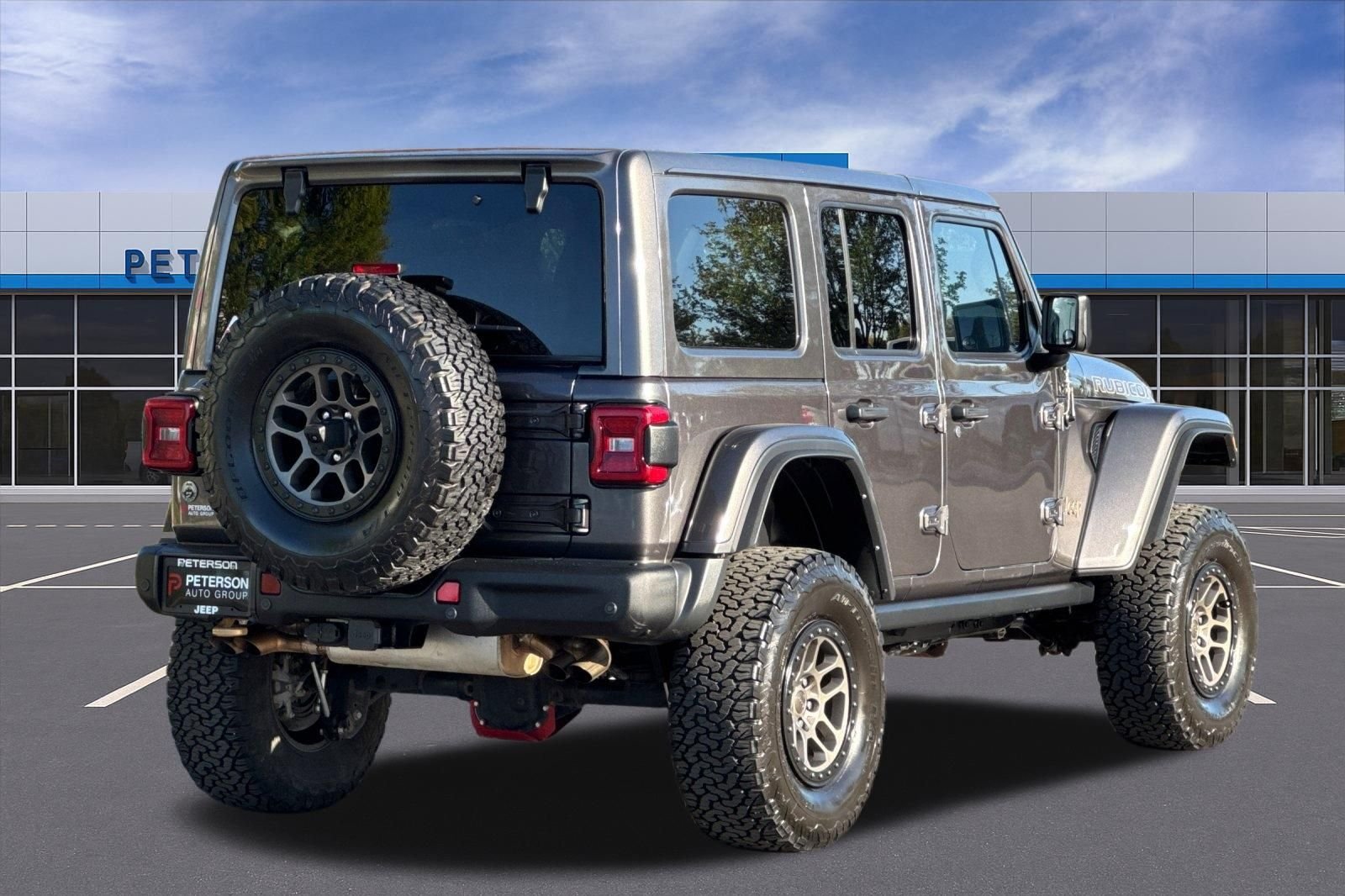 Used 2022 Gray Jeep Unlimited Rubicon 392 image 4