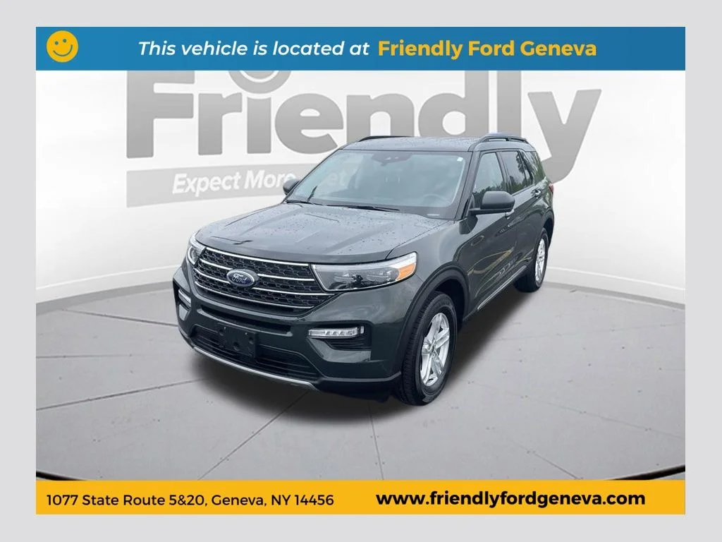 Used 2023 Green Metallic Ford XLT image 1