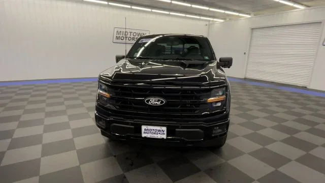 New 2026 Black Ford XLT image 3