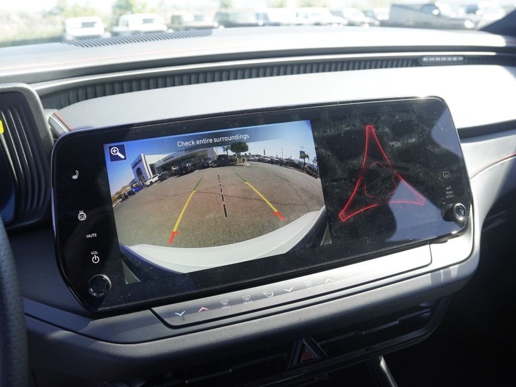 New 2026 White Knuckle Exterior Paint Dodge R/T Scat Pack image 13