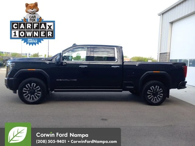 Used 2024 Onyx Black GMC  image 6