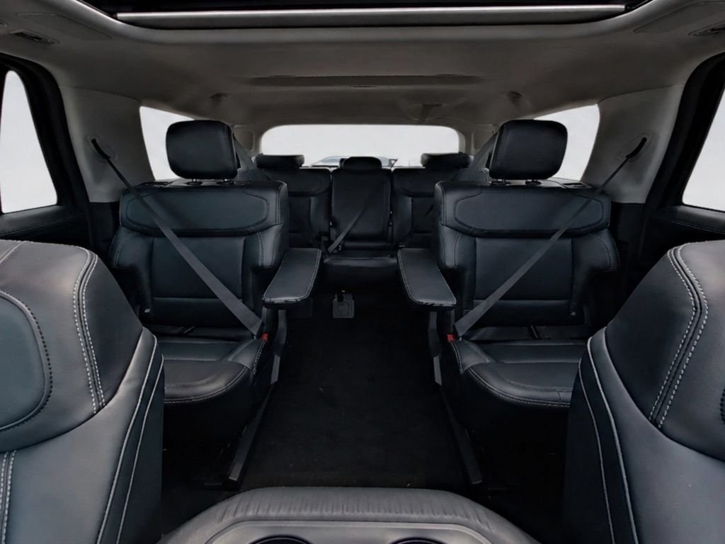 New 2027 Nocturnal Blue Metallic Ford MAX Platinum image 18