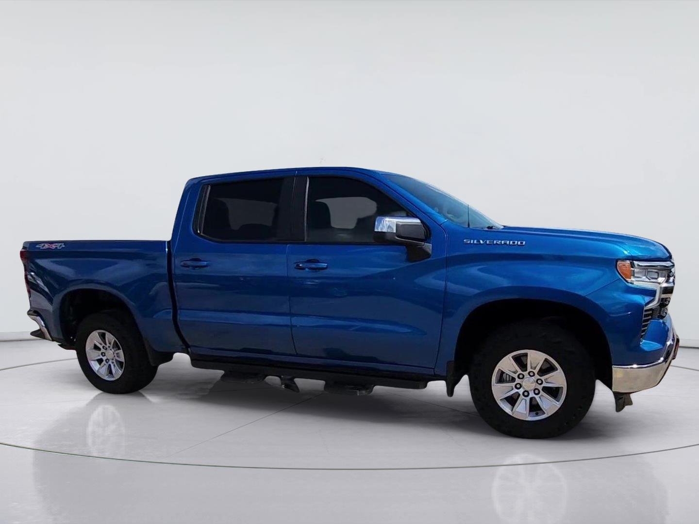 2022 Chevrolet Silverado 1500 LT - 1