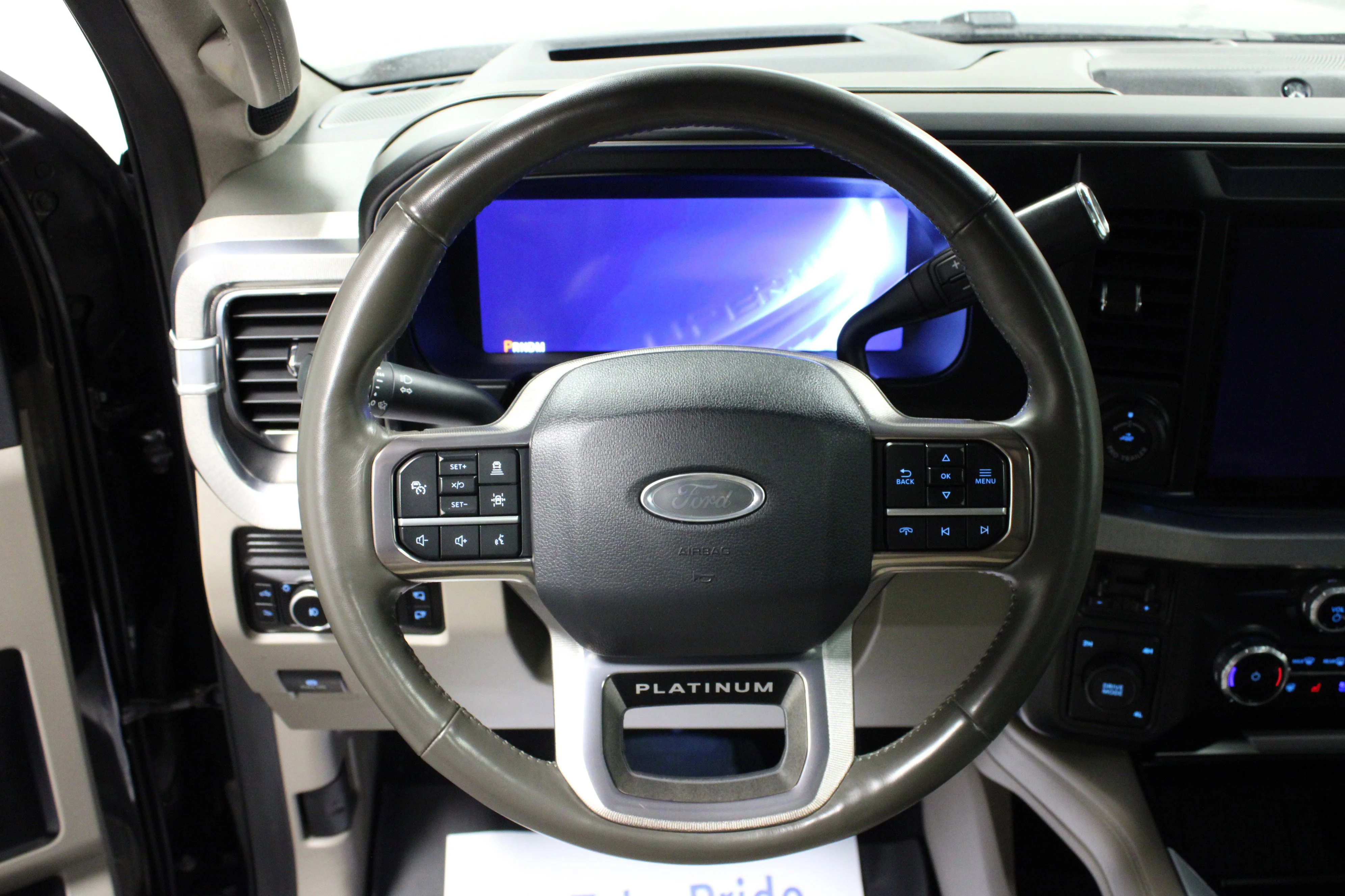 Used 2025 Agate Black Metallic Ford Platinum image 17