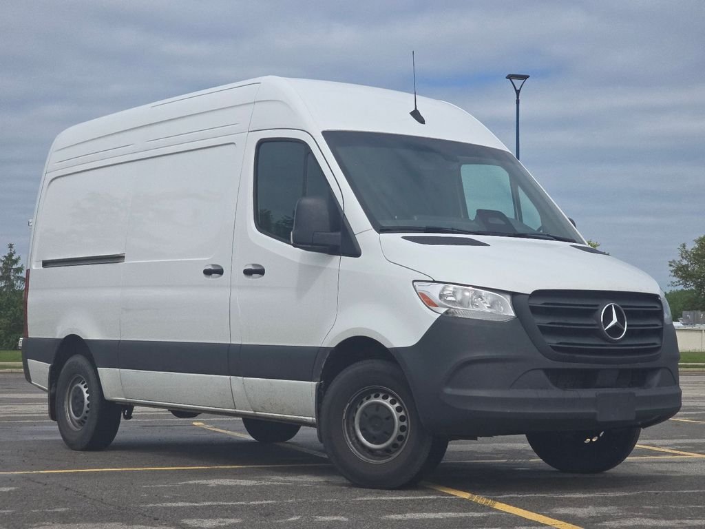 Used 2025 Arctic White Mercedes-Benz Cargo 144 WB image 1